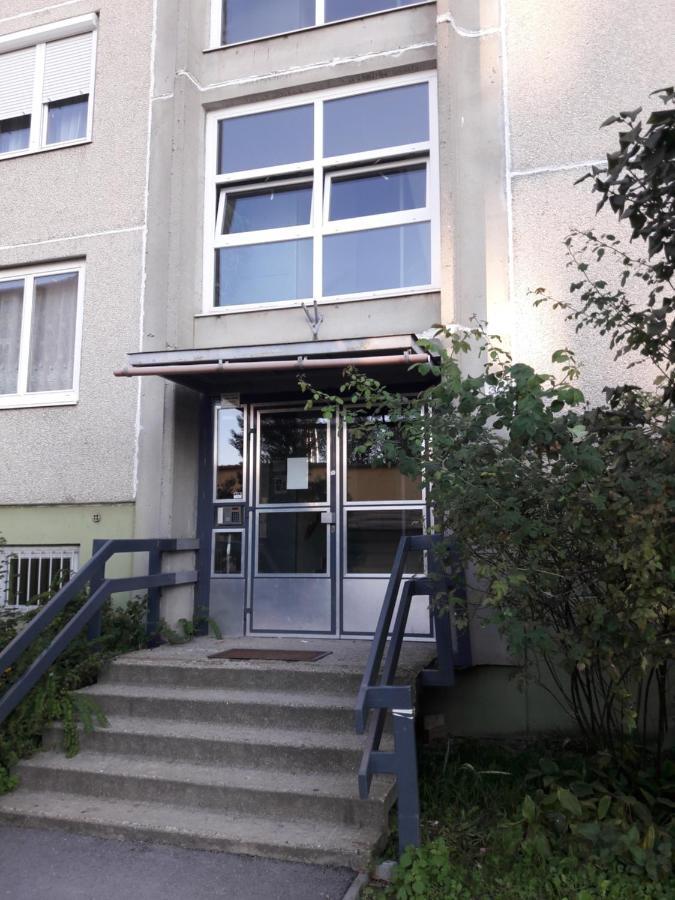 Studio+19 Apartman Kazincbarcika Exteriör bild